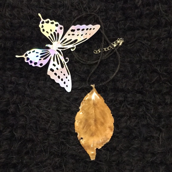 Exclusive Leaf Boho One of a Kind Necklace - Picture 3 of 12